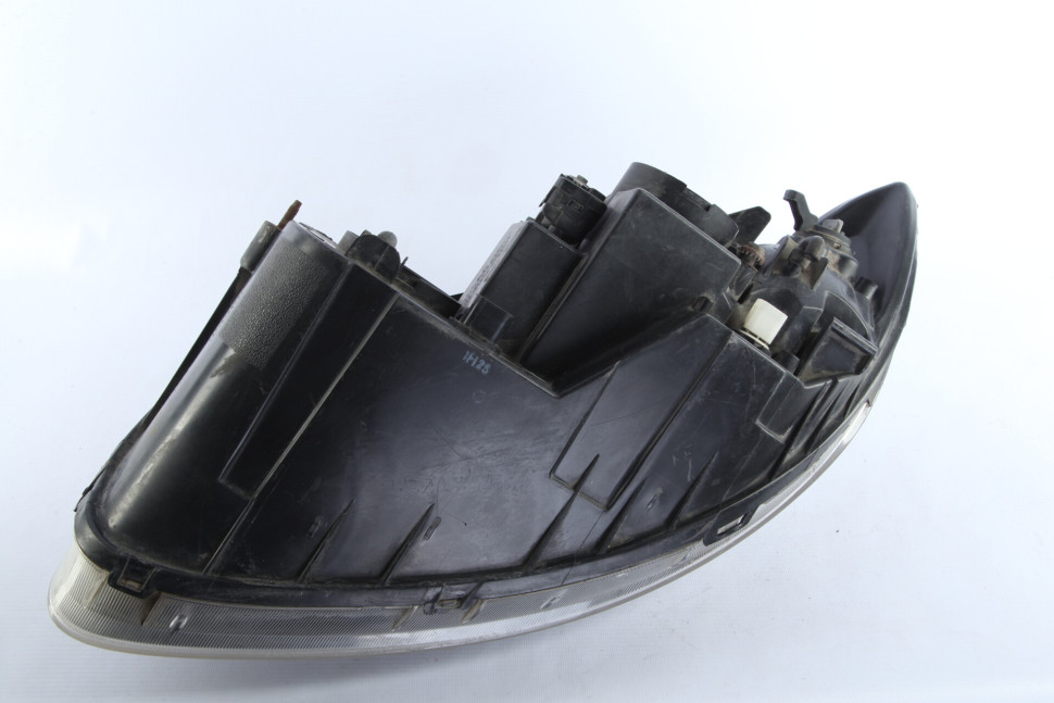 Фара правая Hyundai Santa Fe 2 рестайлинг 2009 OEM 921022B025