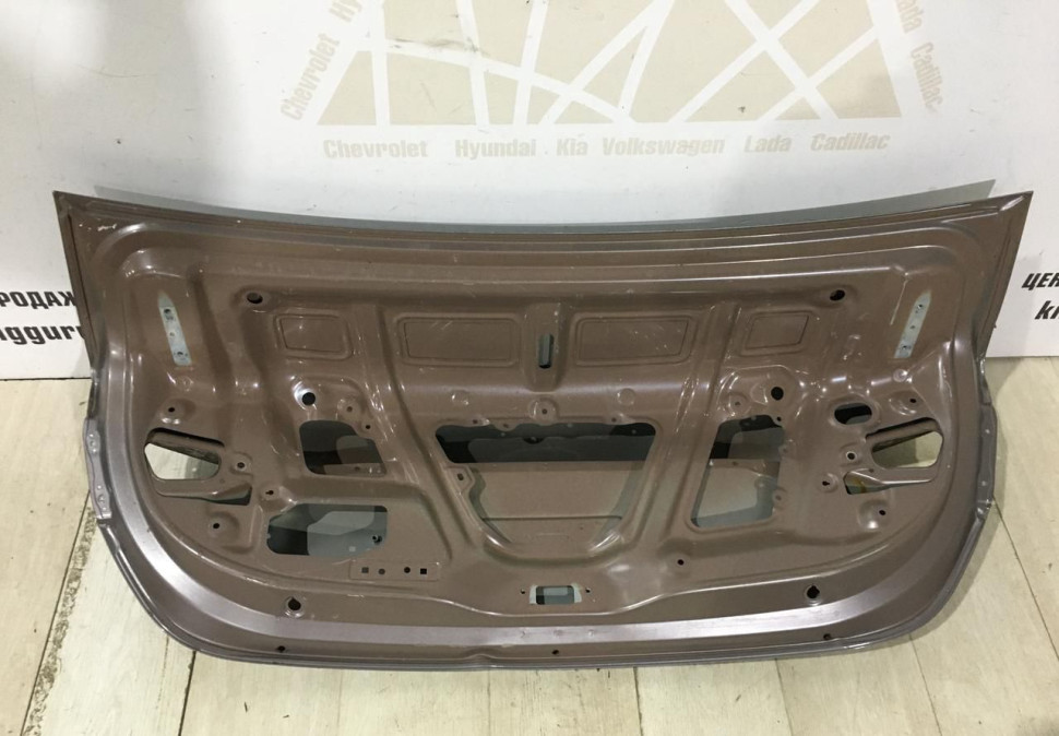 Крышка багажника Hyundai Solaris 2 2017 oem 69200H5000