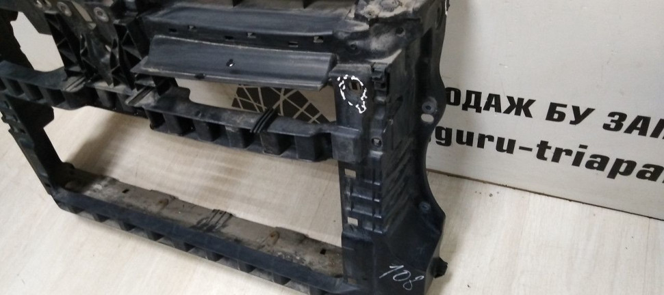 Панель передняя Volkswagen Golf 6 (09-12) oem 5K0805594D Панель передняя Volkswagen Golf 6 (09-12) oem 5K0805594D