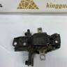 Опора двигателя левая Volkswagen Polo 5 2009 OEM 6Q0199555AS