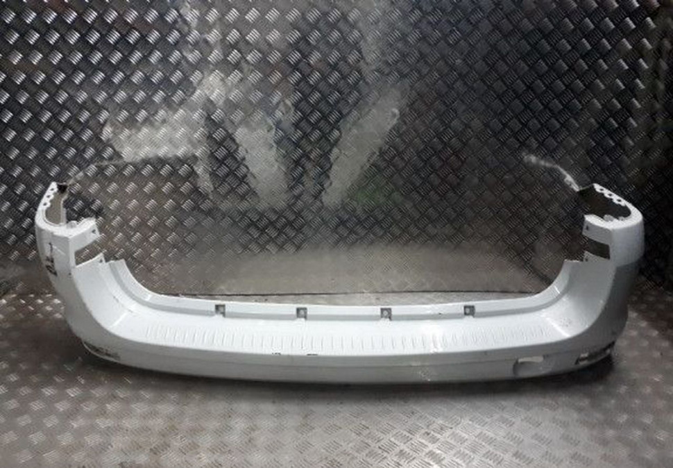 Бампер задний Lada Largus oem 8450009388 (скл-3) Бампер задний Lada Largus oem 8450009388 (скл-3)
