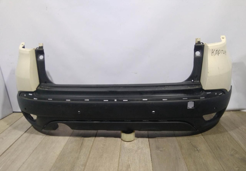 Бампер задний бу Renault Kaptur OEM 850220429R (В)