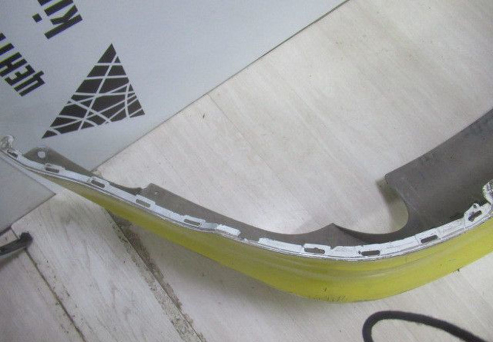 Бампер задний Volkswagen Polo 5 oem 6RU807421D