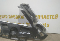 Кронштейн противотуманной фары правый бу Skoda Superb 3 OEM 3V0807056