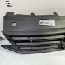 Решетка радиатора Volkswagen Polo 5 рестайлинг 2015 OEM 6RU853653B