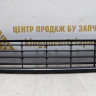Решетка переднего бампера нижняя Volkswagen Golf 6 09-12 oem 5K0853677