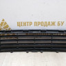 Решетка переднего бампера нижняя Volkswagen Golf 6 09-12 oem 5K0853677