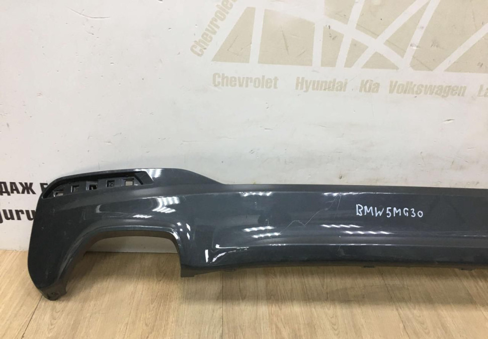 Накладка спойлер заднего бампера BMW 5 G30 OEM 51128067763