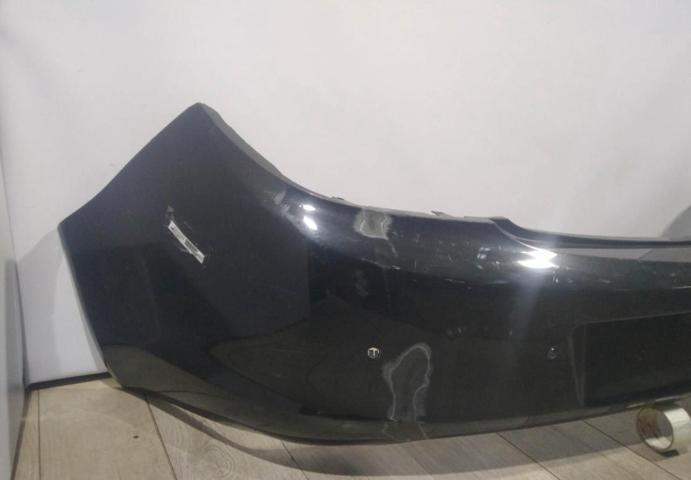 Бампер задний бу Opel Insignia до рестайлинг OEM 13238744