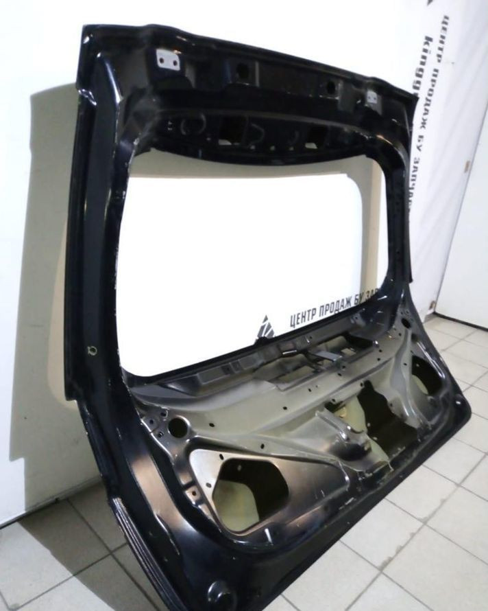 Крышка багажника Mitsubishi Outlander 3 oem 5801B818 (скл-3)
