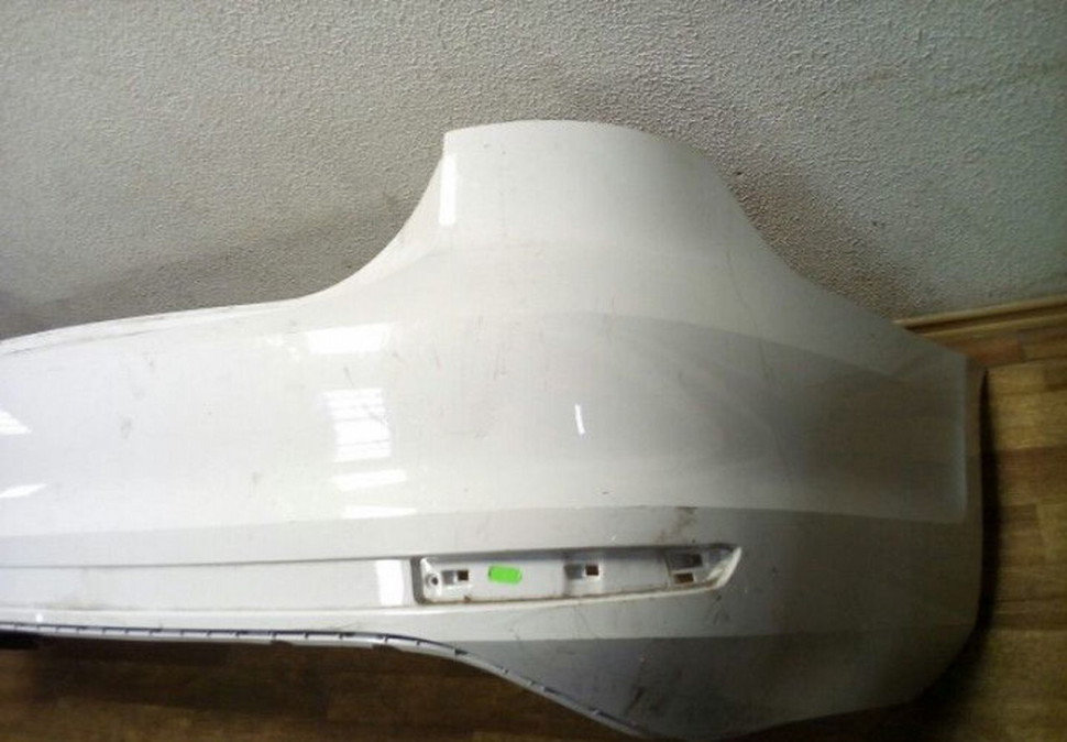 Бампер задний Volkswagen Jetta 6 рест 15- Oem 5CU807301 (вмятина / трещ) Бампер задний Volkswagen Jetta 6 рест 15- Oem 5CU807301 (вмятина / трещ)