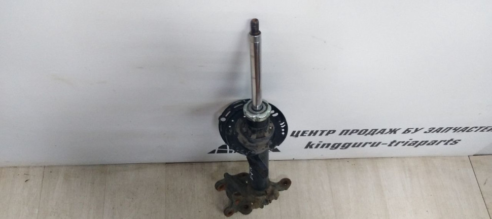 Амортизатор передний правый Volkswagen Golf 7 oem 5q0413023