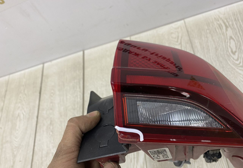 Фонарь правый внешний Hyundai Santa Fe 4 LED 2020 oem 92402S1620 Фонарь правый внешний Hyundai Santa Fe 4 LED 2020 oem 92402S1620