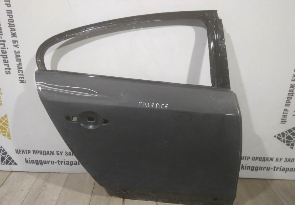 Дверь задняя правая бу Renault Fluence OEM 821009100R