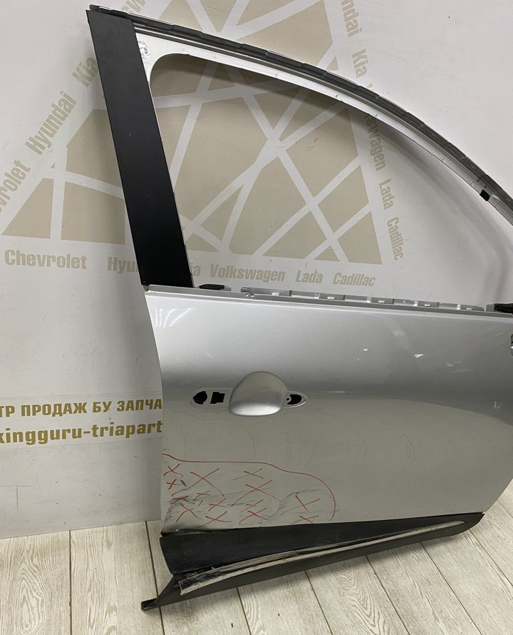 Дверь передняя правая Renault Kaptur OEM 801001400R