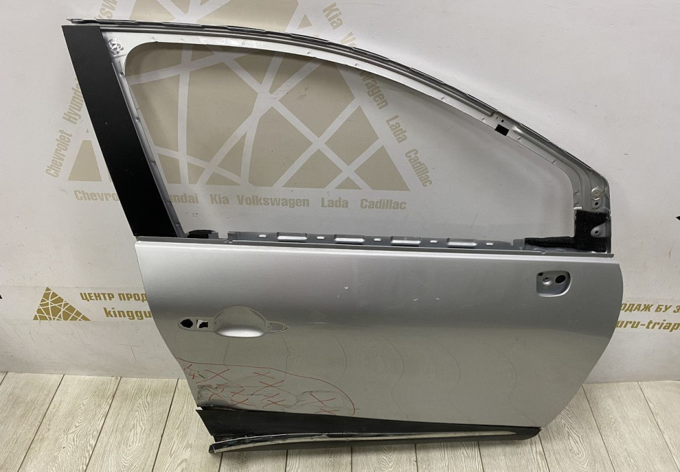 Дверь передняя правая Renault Kaptur OEM 801001400R Дверь передняя правая Renault Kaptur OEM 801001400R