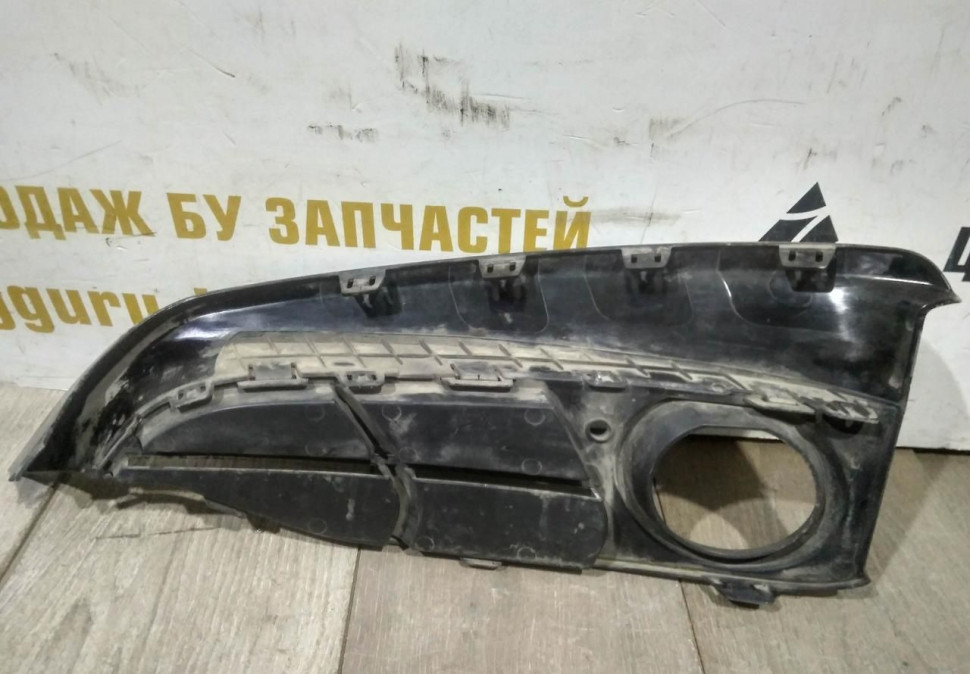 Решетка противотуманной фары правая бу BMW 3 F34 GT рестайлинг OEM 51117416060