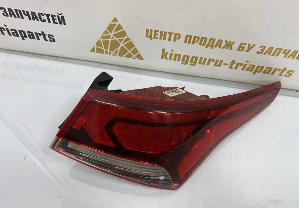 Фонарь правый внешний Hyundai Solaris 2 2017 OEM 92402H5000 Фонарь правый внешний Hyundai Solaris 2 2017 OEM 92402H5000