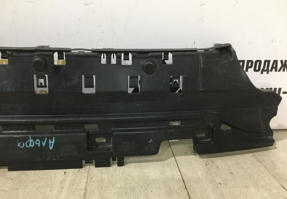 Кронштейн заднего бампера нижний BMW 5 G30 M-Pack OEM 51128064714