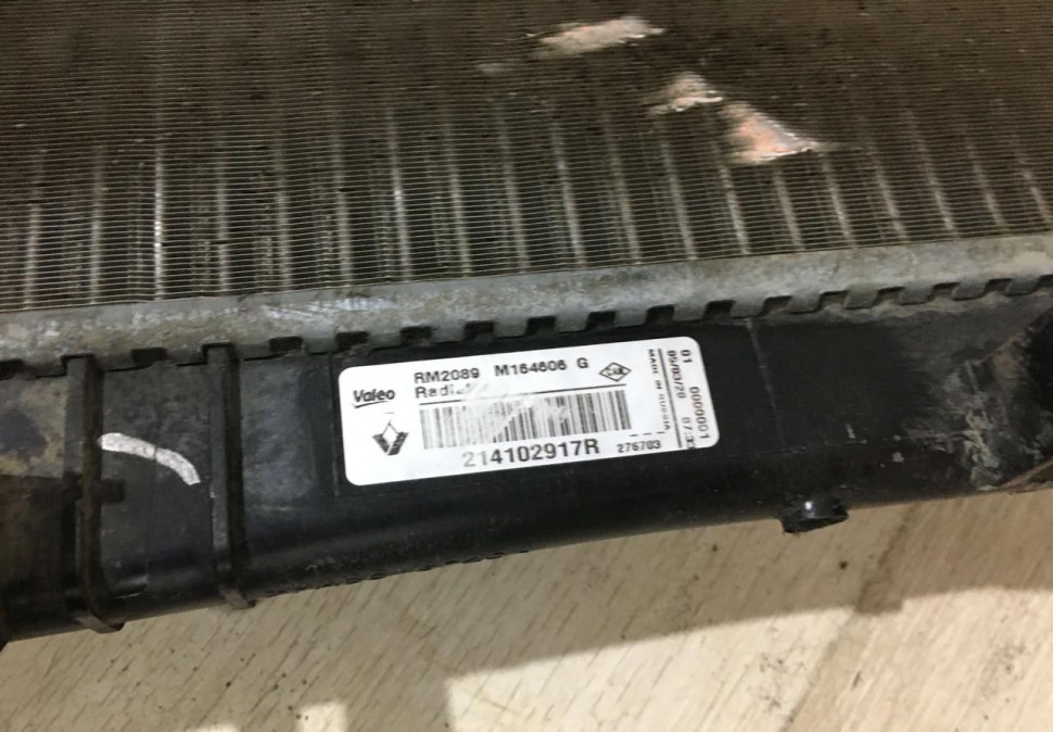 Радиатор охлаждения Renault Logan 1 OEM 214102917R Радиатор охлаждения Renault Logan 1 OEM 214102917R