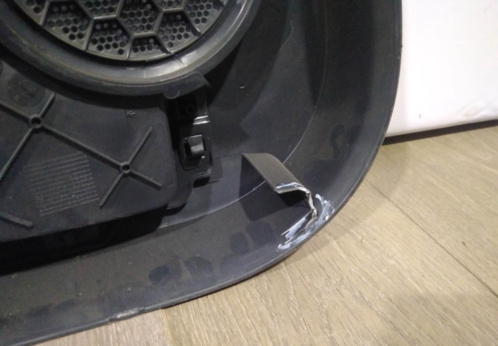 Обшивка задней правой двери Renault Logan 2 oem 829A03540R