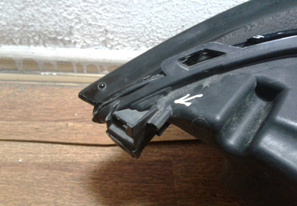 Фара левая Jaguar XF 2 (сломано крепление, направляющая) oem GX6313W030LF Фара левая Jaguar XF 2 (сломано крепление, направляющая) oem GX6313W030LF