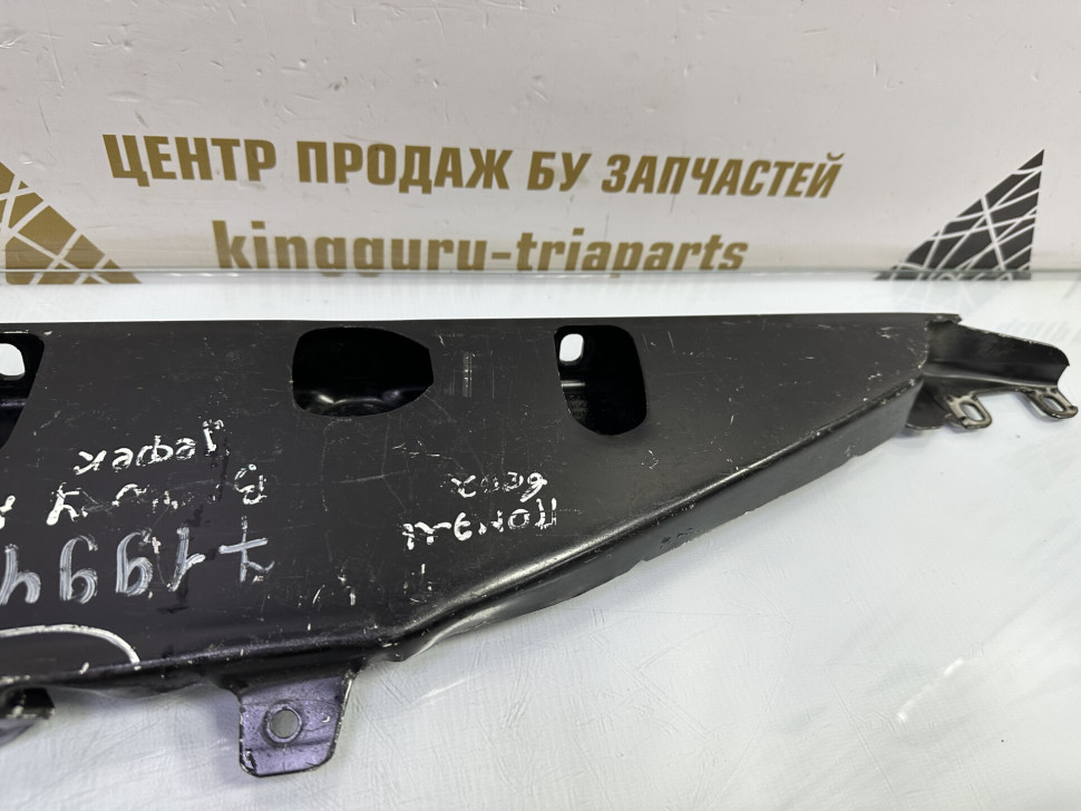 Панель передняя верхняя часть (дефект) бу BMW 7 F01 OEM 7199417