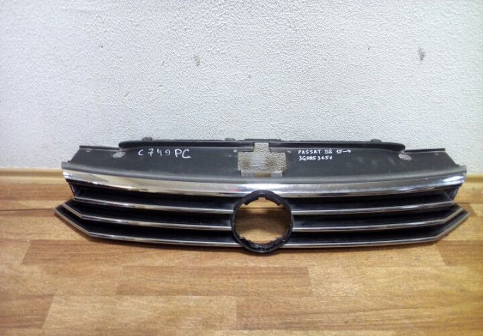 Решетка радиатора Volkswagen Passat B8 Oem 3G0853651