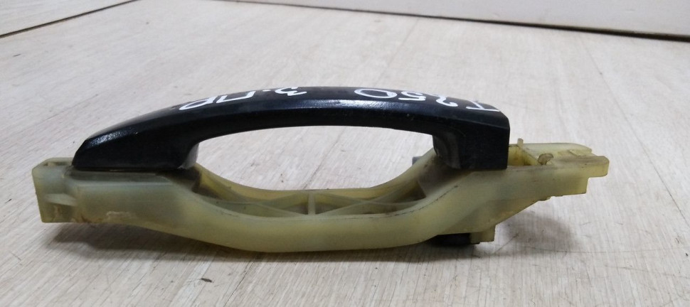 Ручка двери задняя правая Chevrolet Aveo T250 06-11 oem 96468253 Ручка двери задняя правая Chevrolet Aveo T250 06-11 oem 96468253