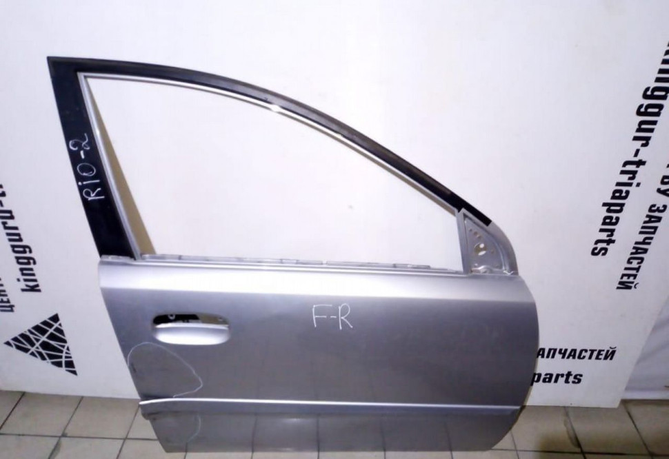 Дверь передняя правая Kia Rio 2 05-11 oem 760041G010 (ско-3) Дверь передняя правая Kia Rio 2 05-11 oem 760041G010 (ско-3)