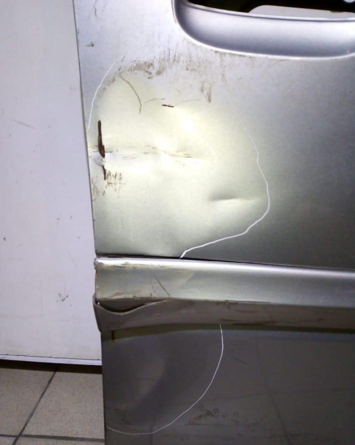 Дверь передняя правая Kia Rio 2 05-11 oem 760041G010 (ско-3) Дверь передняя правая Kia Rio 2 05-11 oem 760041G010 (ско-3)