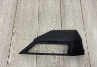 Решетка птф правая Volkswagen Tiguan 2 дорест 2016-2020 oem 5NA853212B