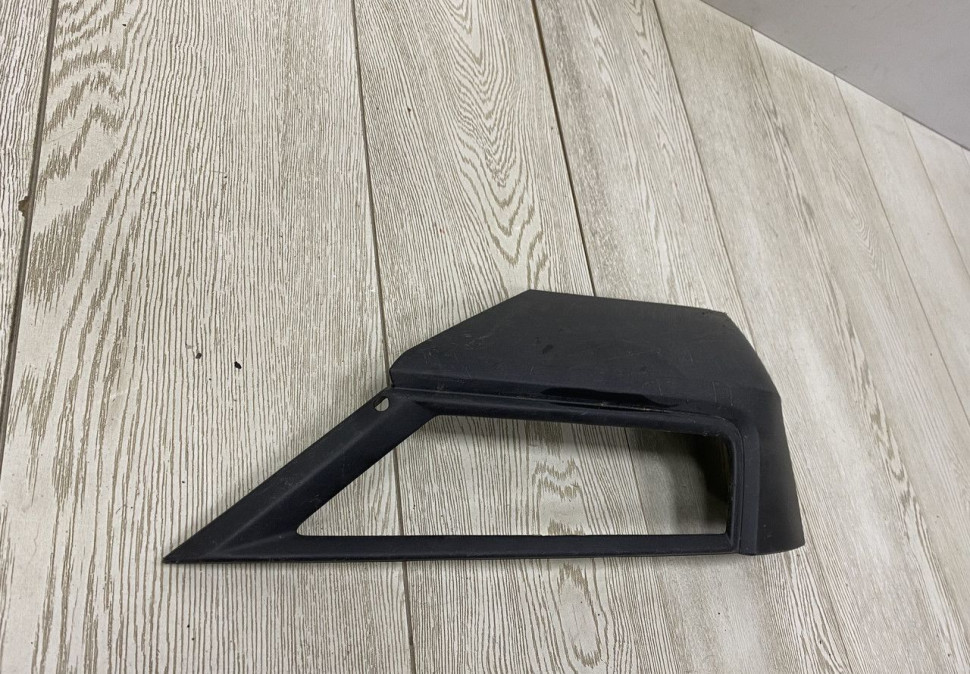 Решетка птф правая Volkswagen Tiguan 2 дорест 2016-2020 oem 5NA853212B Решетка птф правая Volkswagen Tiguan 2 дорест 2016-2020 oem 5NA853212B