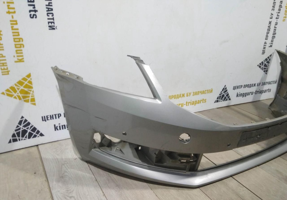 Бампер передний бу Skoda Octavia A7 рестайлинг OEM 5EU807221F