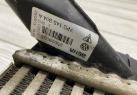 Интеркулер правый Volkswagen Touareg 2 2018 oem 7P0145804B