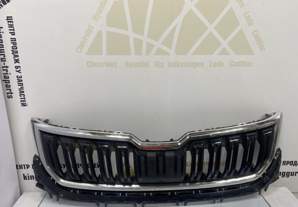 Решетка радиатора Skoda Kodiaq OEM 565853653A