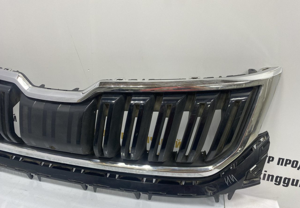 Решетка радиатора Skoda Kodiaq OEM 565853653A