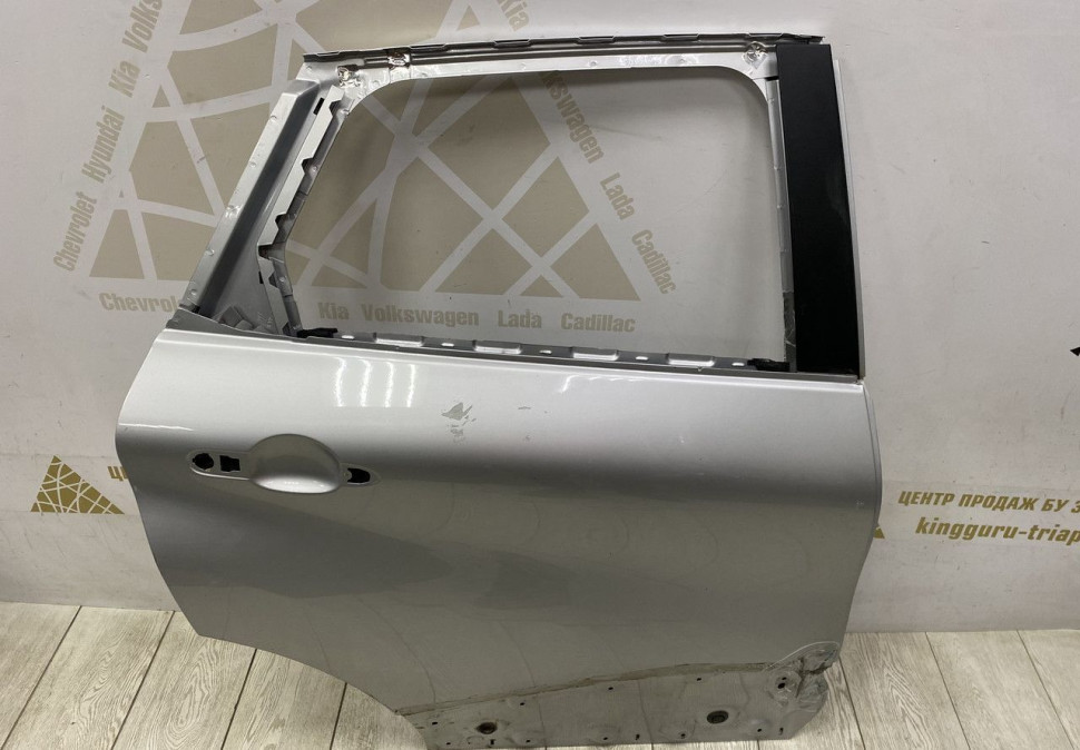 Дверь задняя правая Renault Kaptur OEM 821001270R