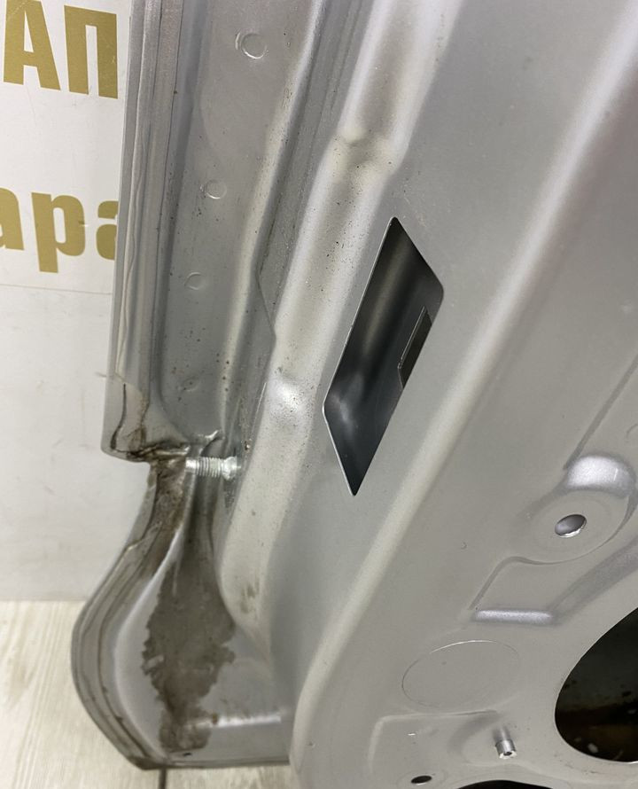 Дверь задняя правая Renault Kaptur OEM 821001270R