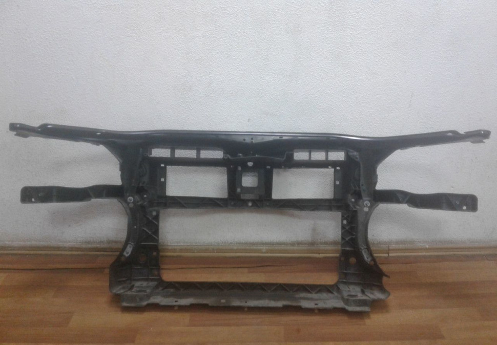 Панель передняя Volkswagen Passat B6 (05-11) oem 3c0805594 (трещина)