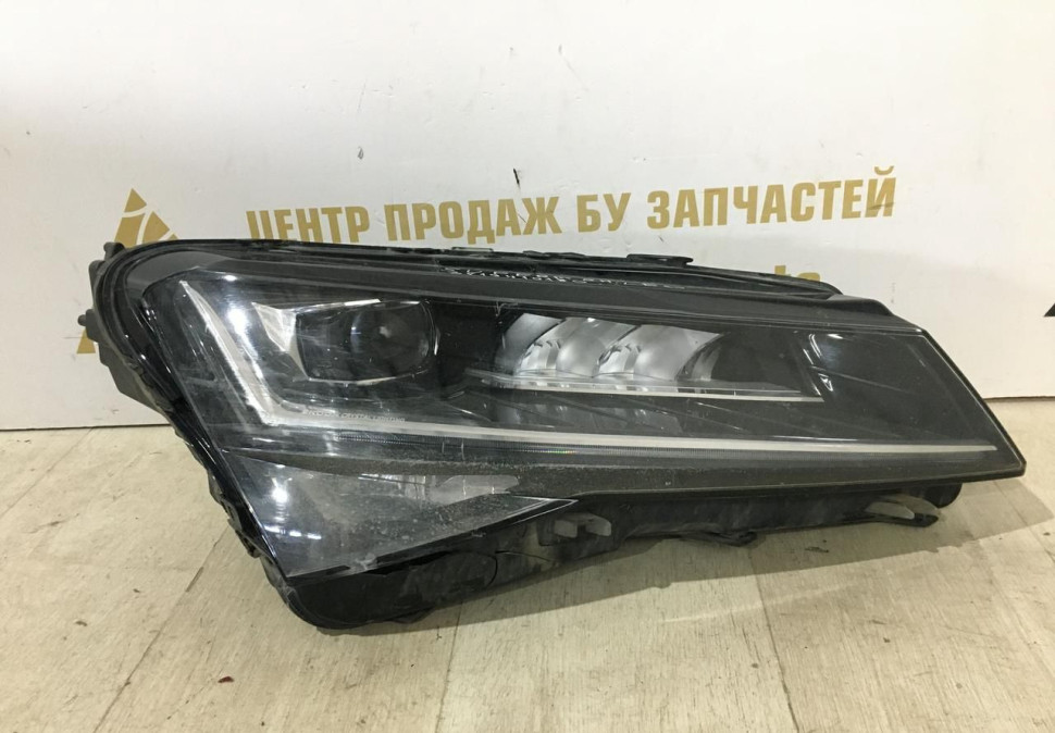 Фара ЛЭД LED правая бу Skoda Superb 3 OEM 3V1941016D Фара ЛЭД LED правая бу Skoda Superb 3 OEM 3V1941016D
