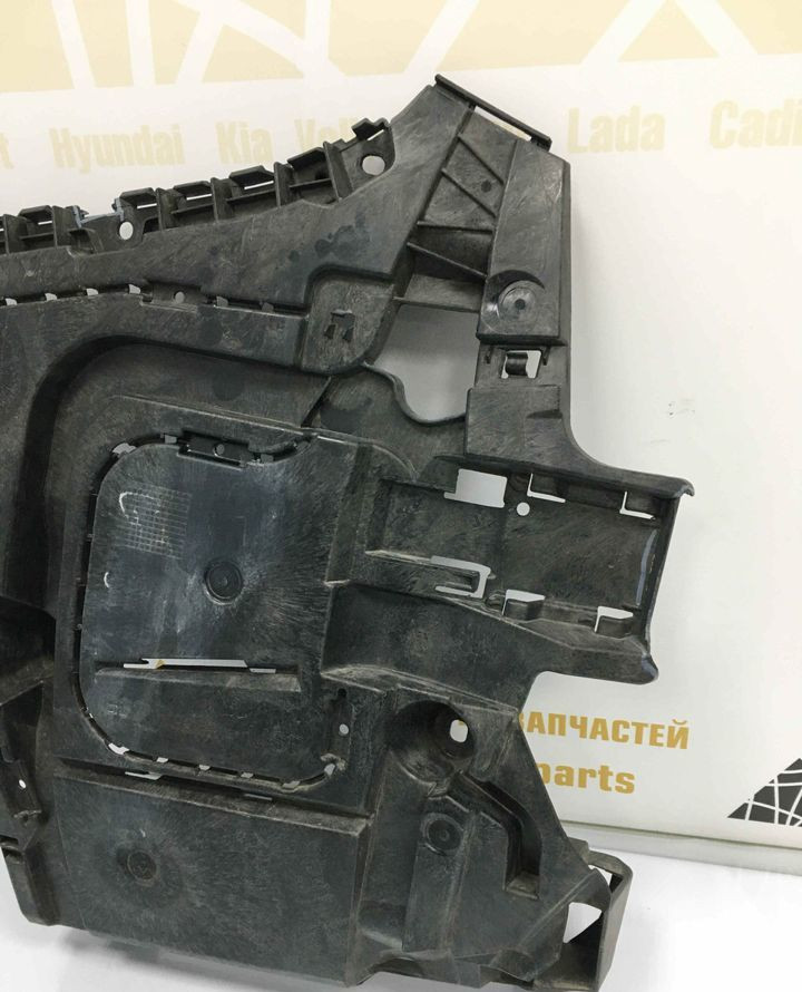 Кронштейн заднего бампера левый BMW 6 G32 OEM 51127387327 Кронштейн заднего бампера левый BMW 6 G32 OEM 51127387327