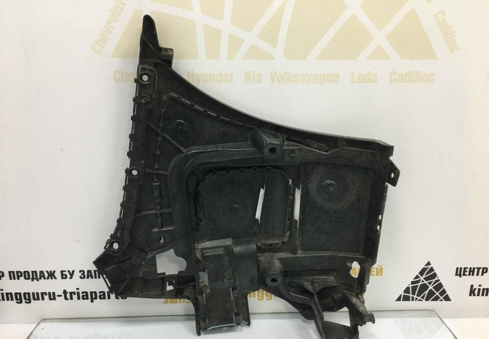 Кронштейн заднего бампера левый BMW 6 G32 OEM 51127387327 Кронштейн заднего бампера левый BMW 6 G32 OEM 51127387327