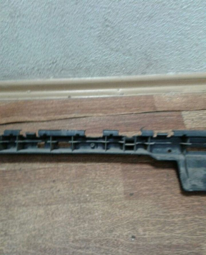 Кронштейн заднего бампера центр Chevrolet Orlando Oem 96895620