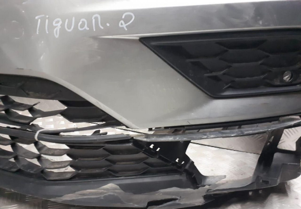 Бампер передний Volkswagen Tiguan 2 oem 5nr807221 Бампер передний Volkswagen Tiguan 2 oem 5nr807221