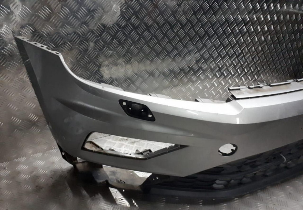 Бампер передний Volkswagen Tiguan 2 oem 5nr807221 Бампер передний Volkswagen Tiguan 2 oem 5nr807221