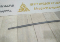 Уплотнитель стекла двери передний левый бу Skoda Octavia A7 OEM 5E0837477
