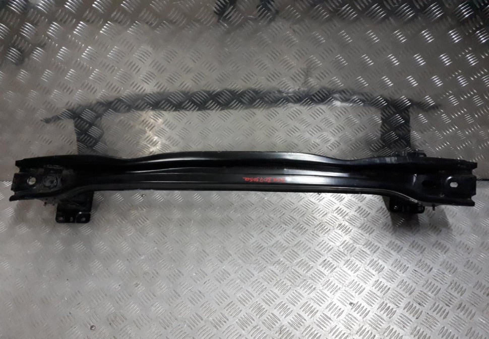 Усилитель заднего бампера Volkswagen Tiguan 2 oem 5NA807586 Усилитель заднего бампера Volkswagen Tiguan 2 oem 5NA807586