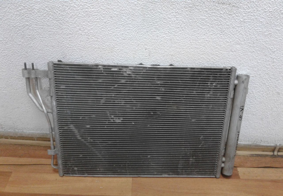 Радиатор кондиционера Kia Sportage 3 / Hyundai ix35