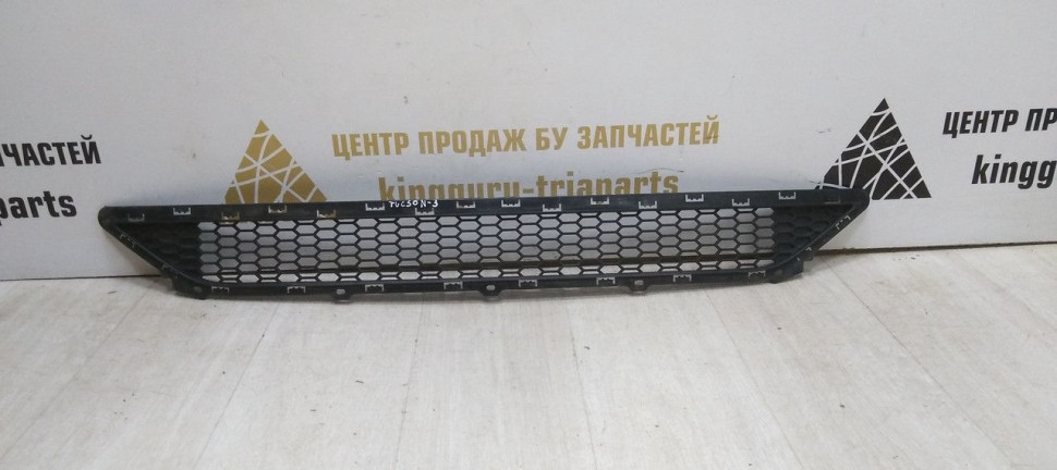 Решетка переднего бампера Hyundai Tucson 3 дорест (15-18) oem 86561D7000